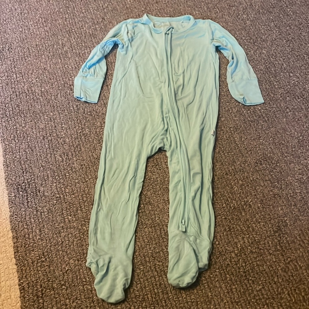 Posh Peanut footed zipper bamboo pajamas, 18-24M